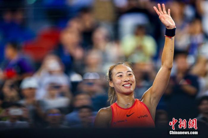 郑钦文锁定年终总决赛席位 成继李娜后第二位中