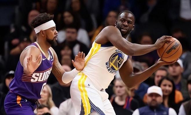 布克格林冲突引爆附加赛 绿色浪潮掀翻勇士王朝