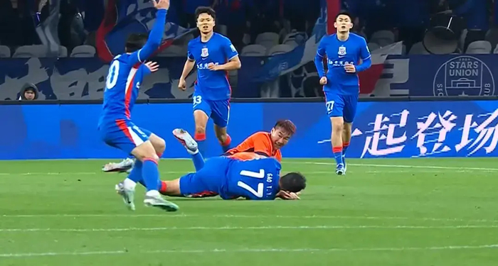 申花逆转海牛积分飙升至第五名